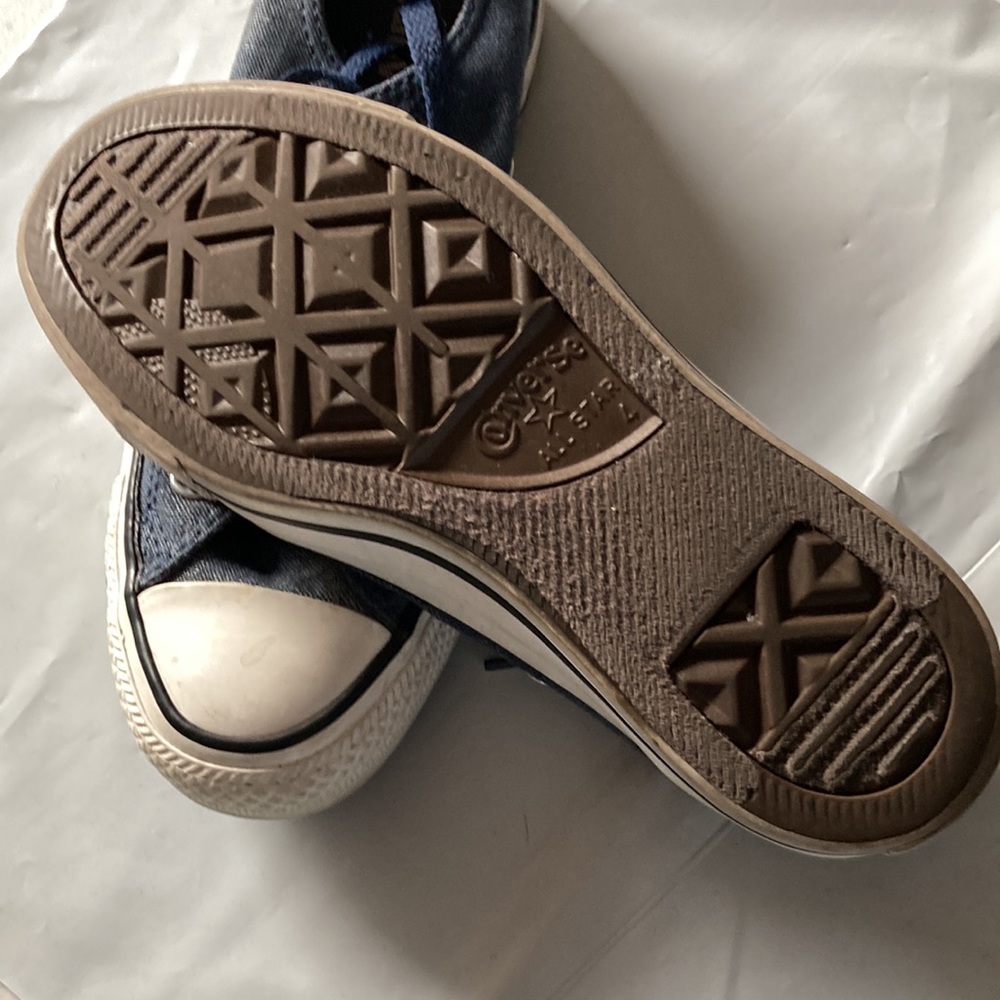 Converse - Picture 3 of 6